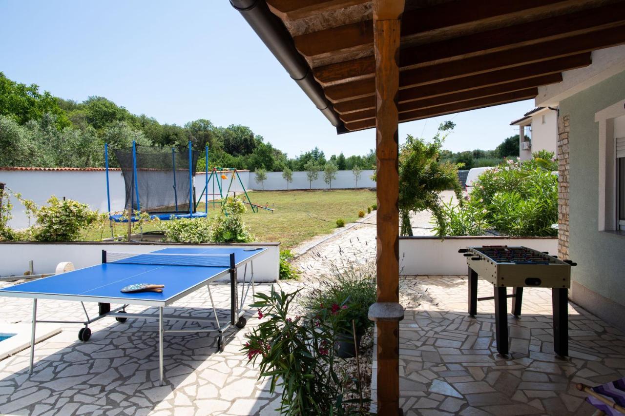 Holiday Home Petrovic เมดูลิน ภายนอก รูปภาพ